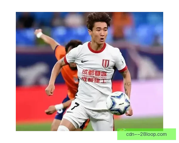 吴曦时隔五年再获中国金球奖 击败韦世豪再度登顶荣耀之巅